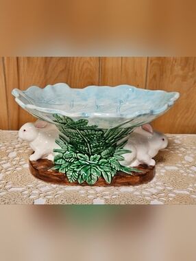 Haldon Group Rabbit Parade Providence Easter Pedestal Bunny Bowl 1985 Majolica